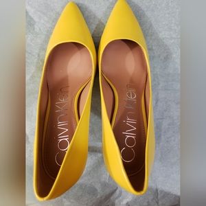 NWB, CK, Kirstin Nappa Lemon Yellow heels Shoes.